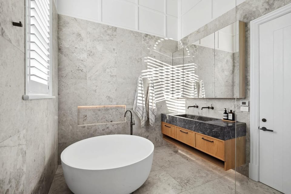 Shower, Toilet, Bathroom, Bath, towels