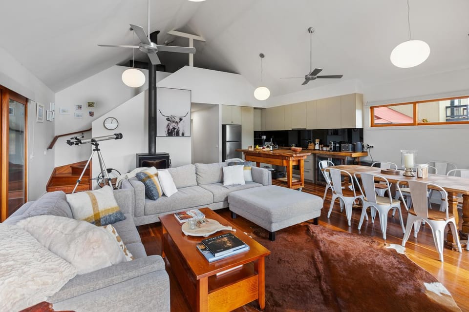 Grand View Chalet House in Merrijig