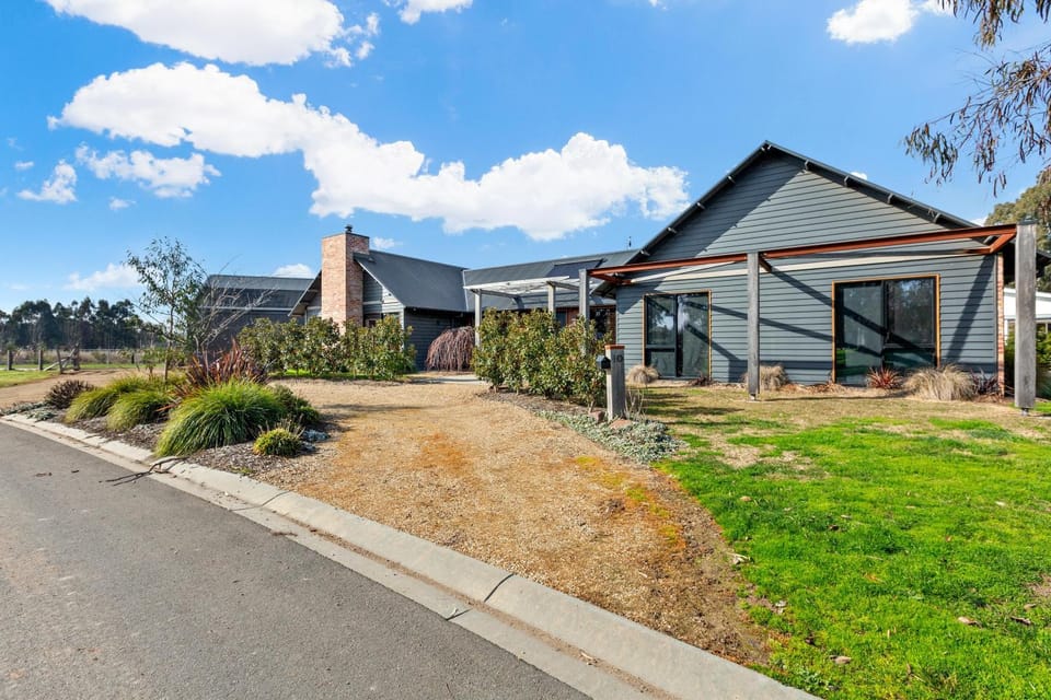 Buller Peeps House in Mansfield