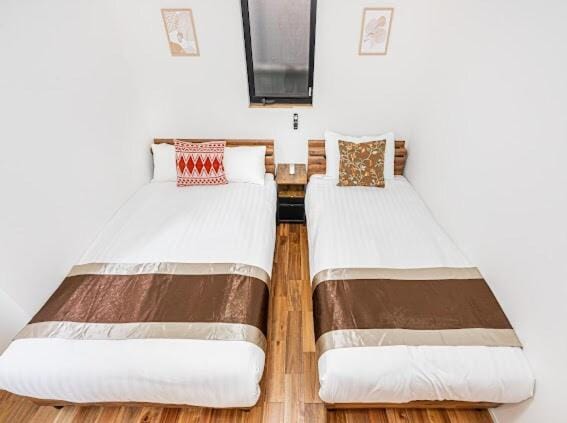 SkyTreeStayHotel 3, 8-minute walk from Yahiro Station, lovely new building, near Ara river, can see Sky Tree Apartment in Japan