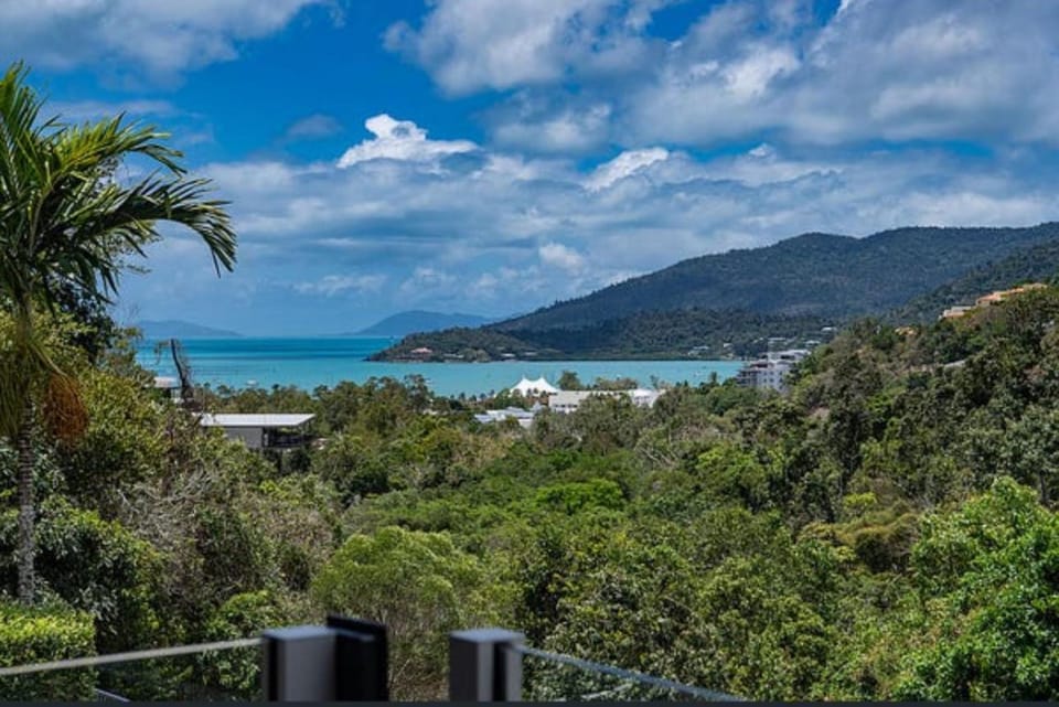 Natural landscape, View (from property/room), Balcony/Terrace, Mountain view, Sea view