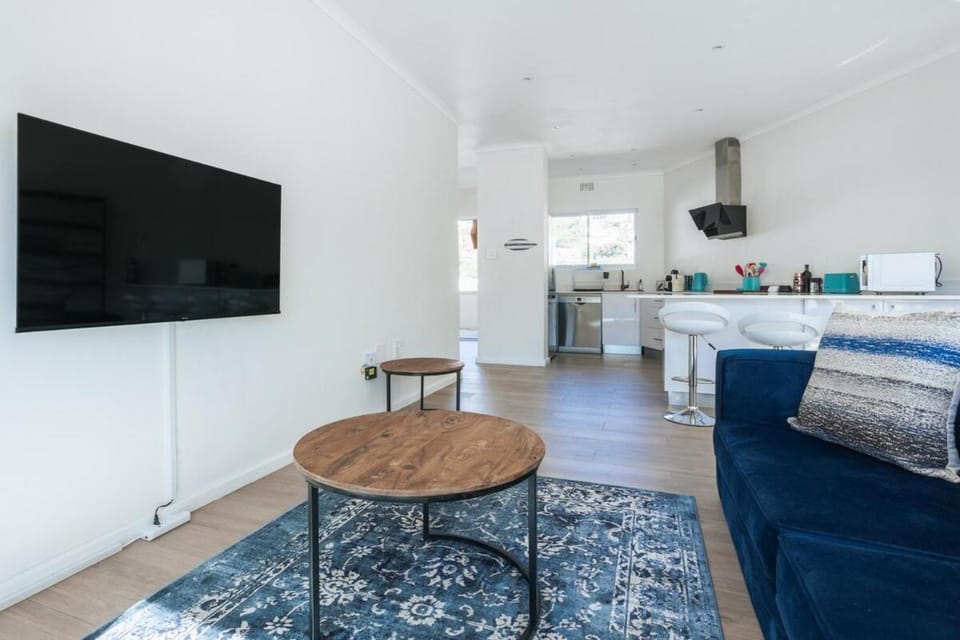 Green Parrot Holiday Apartment Apartment in Cape Town