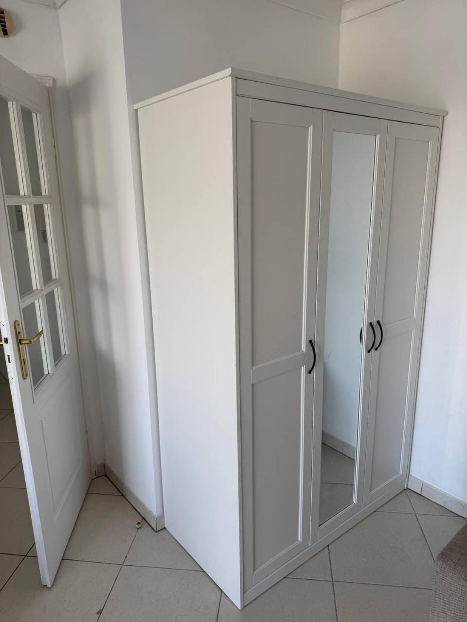 Living room, wardrobe