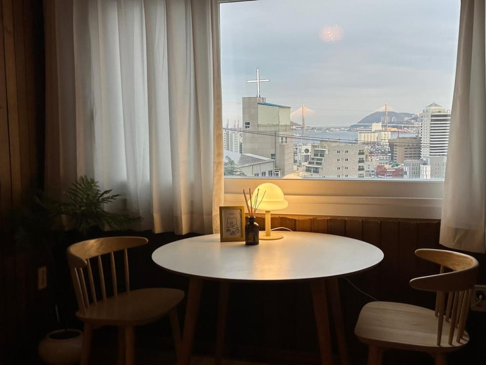 View (from property/room), City view