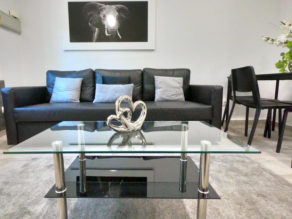 Living room, Decorative detail