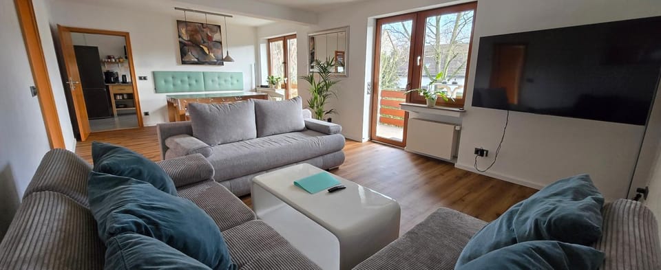 TV and multimedia, Living room, Dining area
