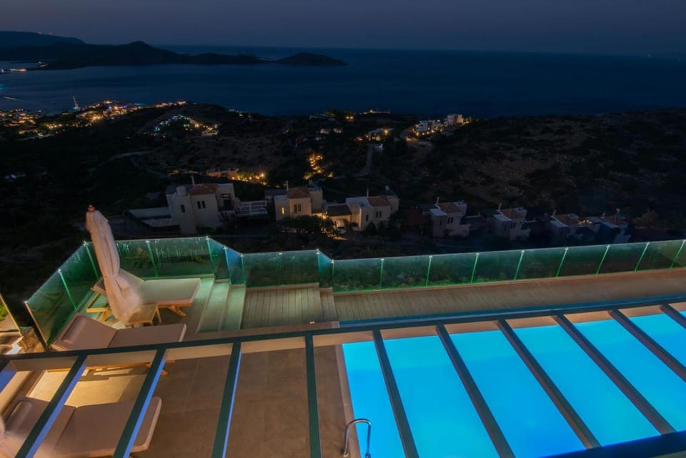 Night, Natural landscape, Pool view, Sea view, Swimming pool