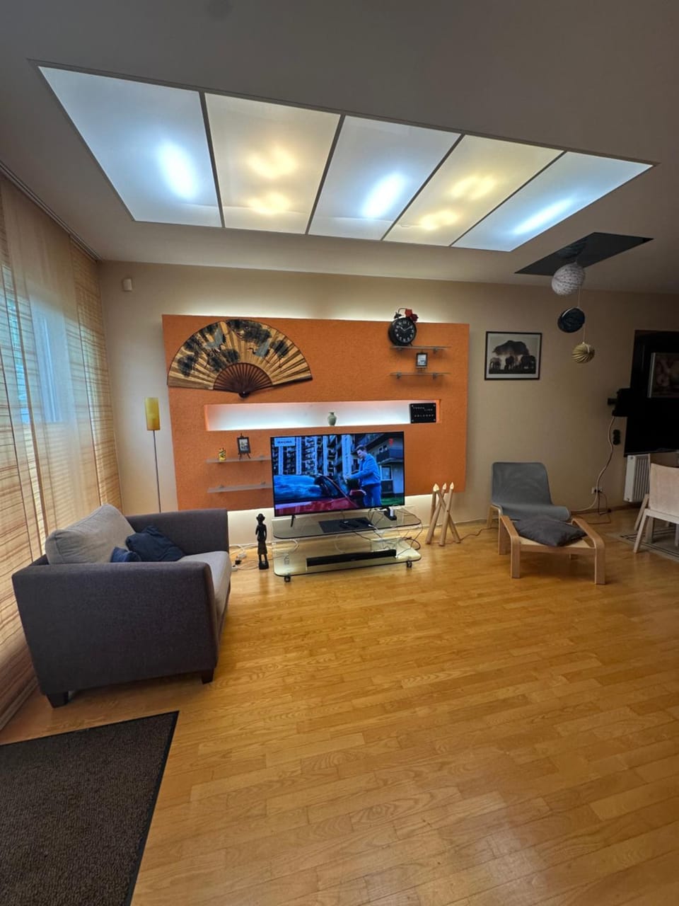 Communal lounge/ TV room, Living room, Seating area