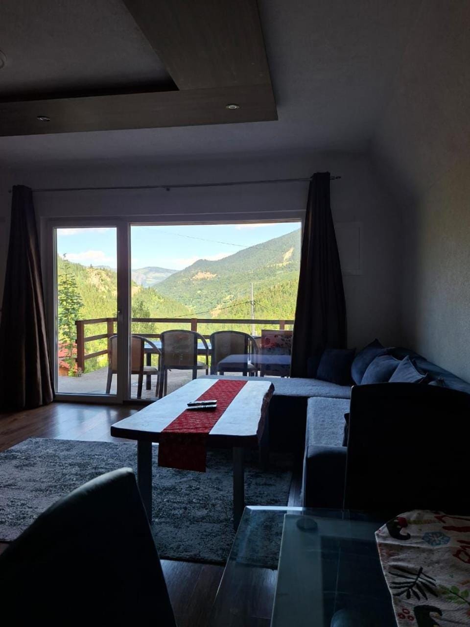 View (from property/room), Balcony/Terrace, Living room, Seating area, Mountain view