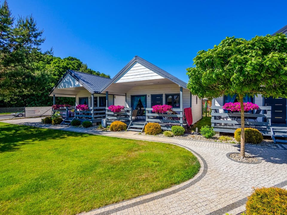 Property building, Garden