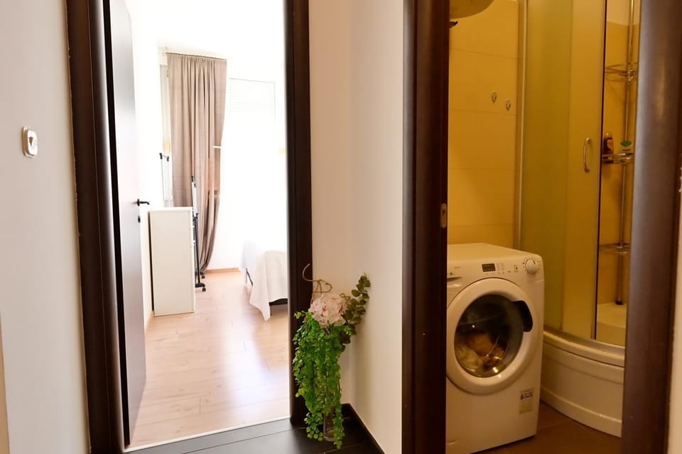 washing machine, washing machine