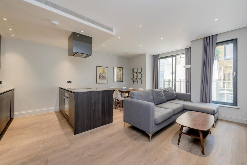 Living room, Seating area, Dining area