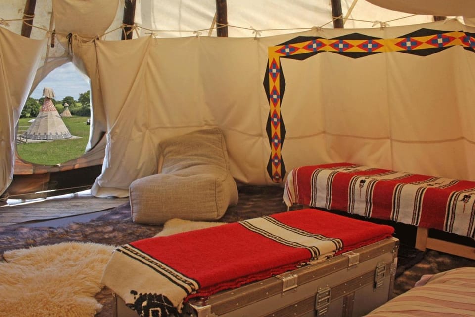 Big Sky Tipi Holidays Luxury tent in Rother District