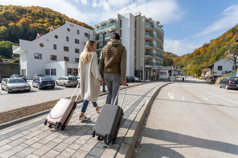 Property building, Neighbourhood