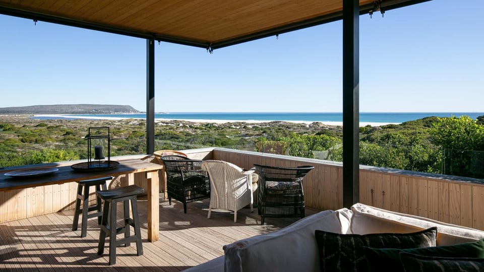 Patio, View (from property/room), Balcony/Terrace, Dining area, Sea view