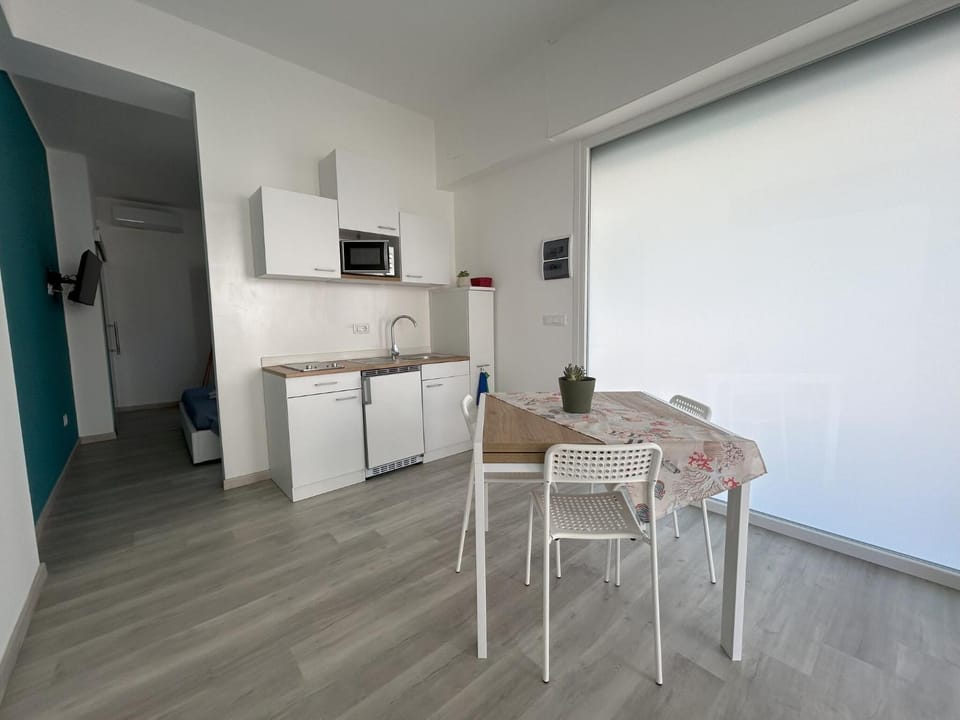 Spring, Summer, Kitchen or kitchenette, Autumn