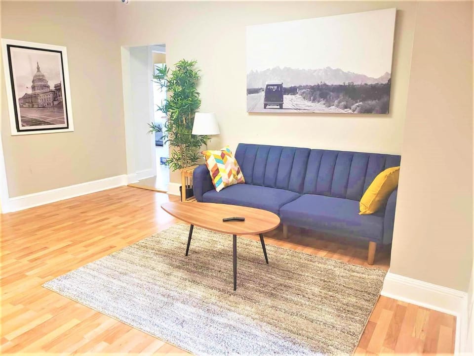 Pleasant Private Room in Washington DC Bed and Breakfast in Silver Spring