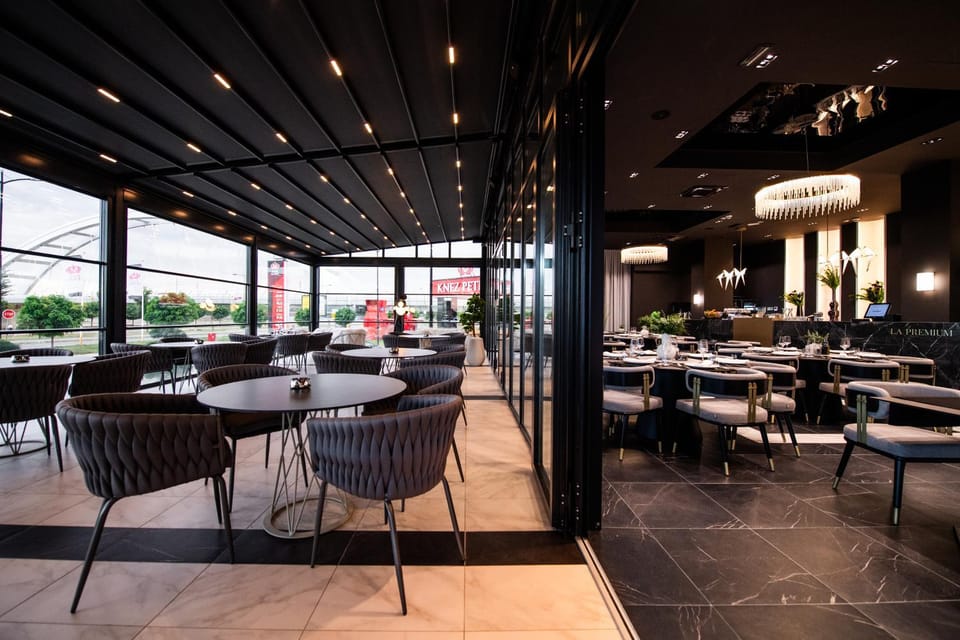 Restaurant/places to eat