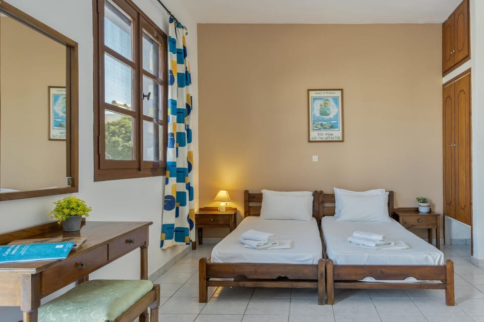 Property building, Living room, Bedroom