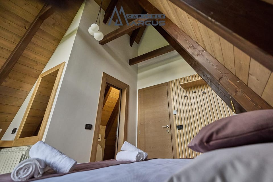 Cabanele Marcus Nature lodge in Romania