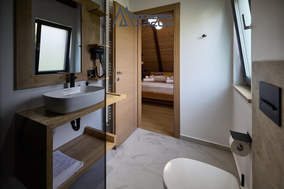 Cabanele Marcus Nature lodge in Romania