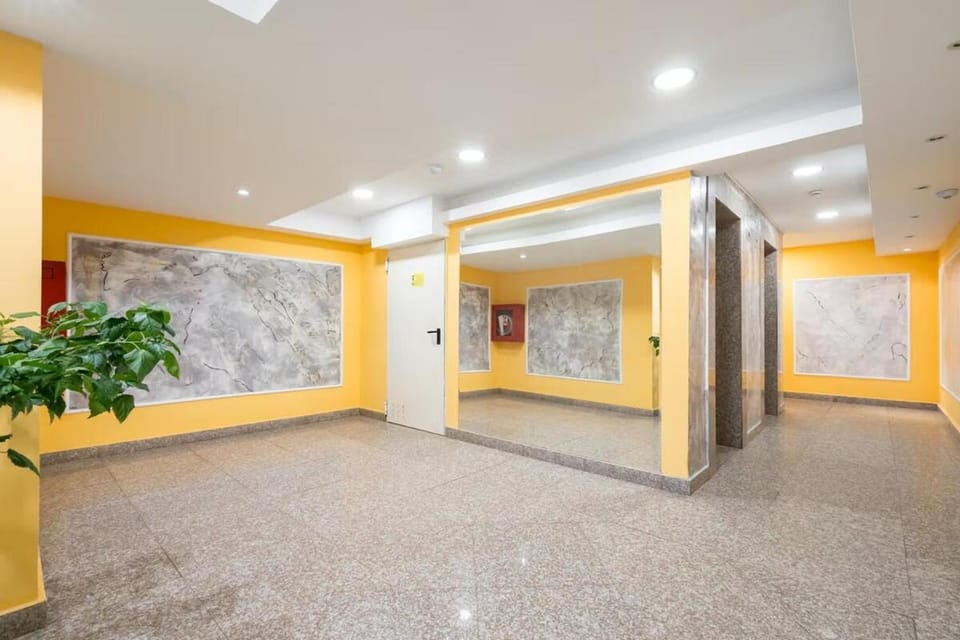 Green Heaven Apartment 2106 - Underground Parking & Self Check-in Apartment in Bucharest