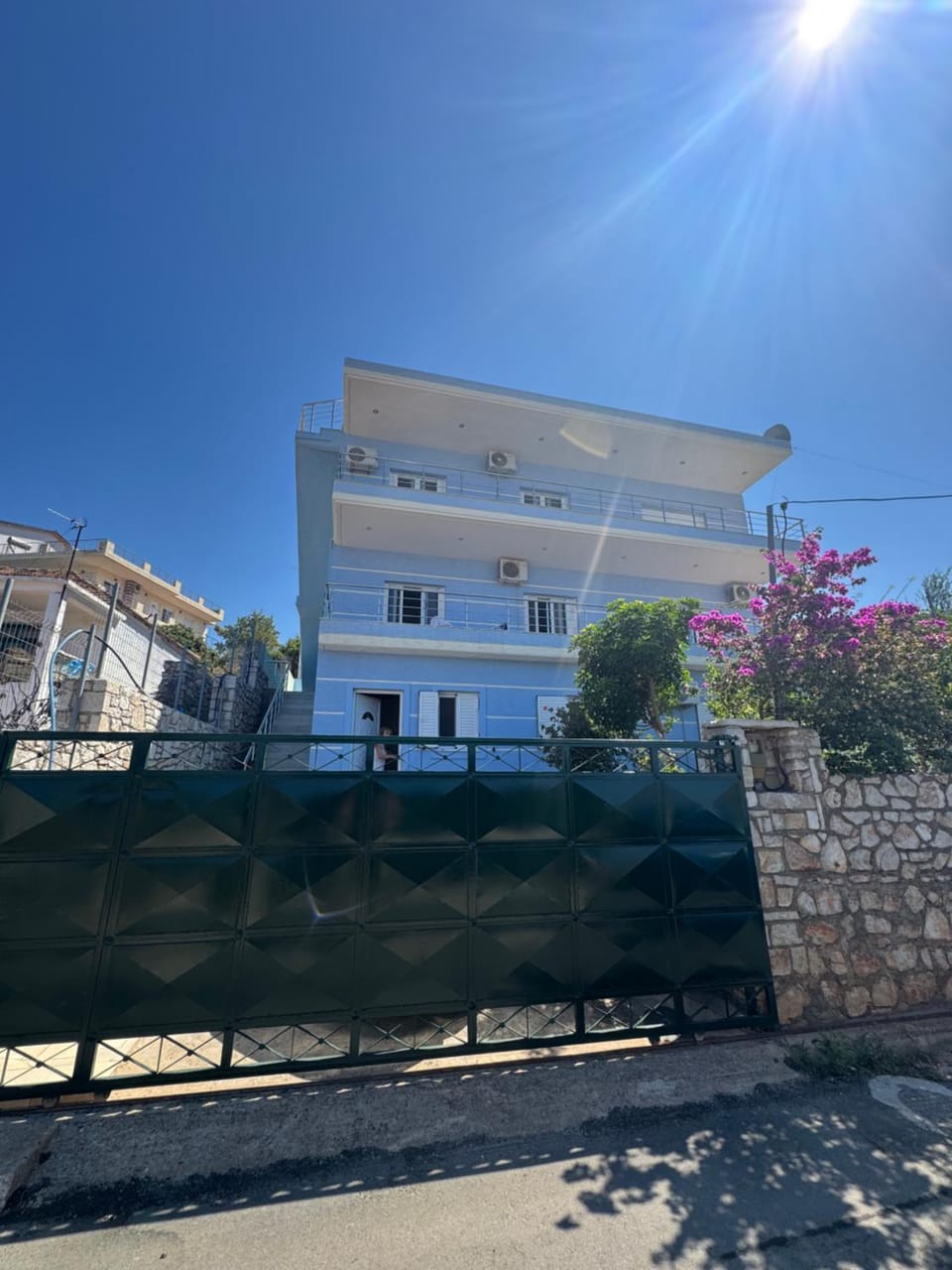 Eleonora & Kyriakos Guesthouse Bed and Breakfast in Vlorë County, Albania