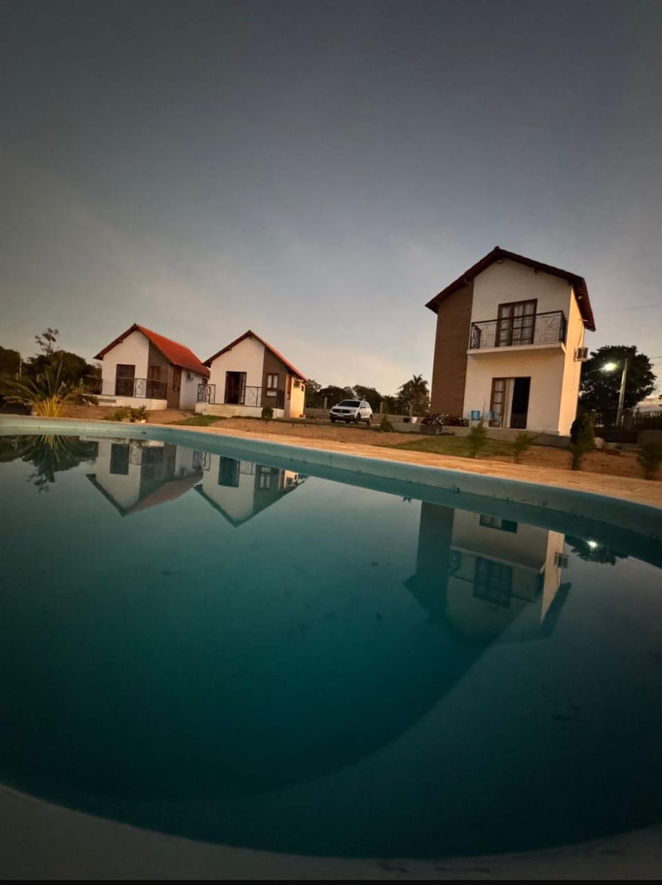Property building, Swimming pool
