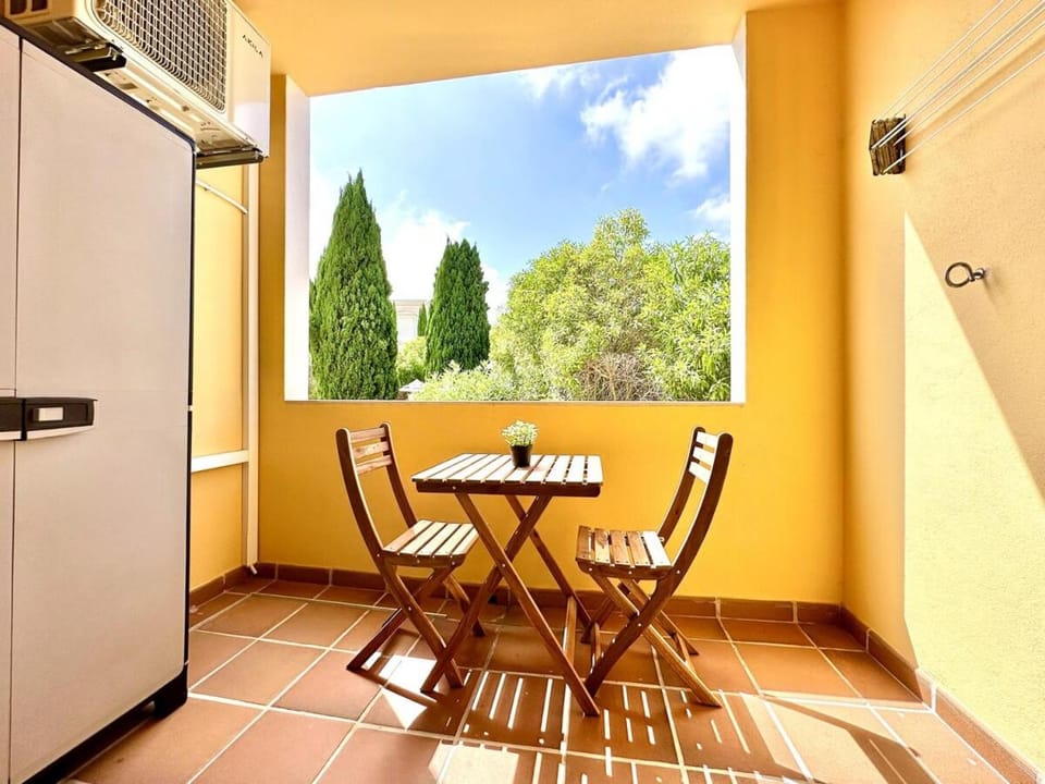 Apt MA - with pool Apartment in Faro District