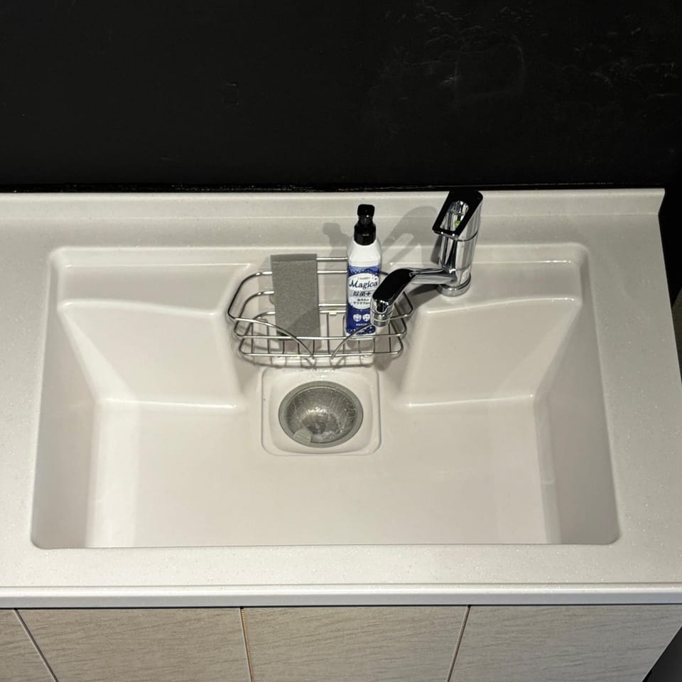 Kitchen or kitchenette, kitchen