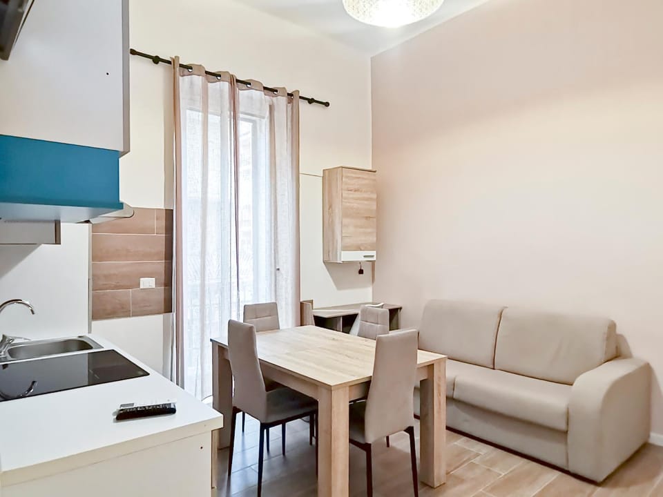 Kitchen or kitchenette, Living room, Dining area