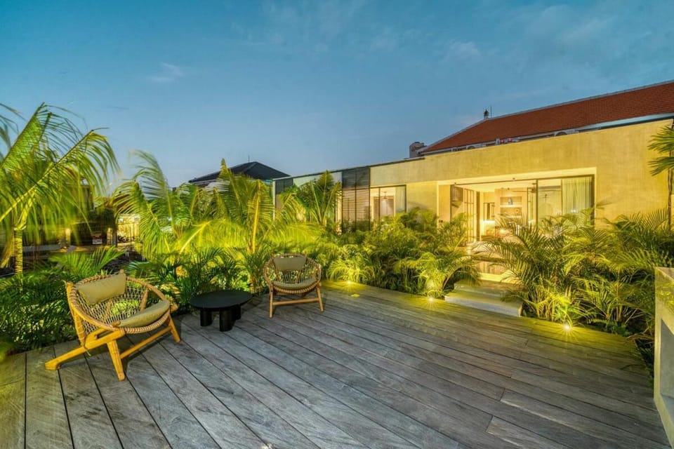 Casa Hugo2 3BR Luxury Oasis in Central Canggu Villa in North Kuta