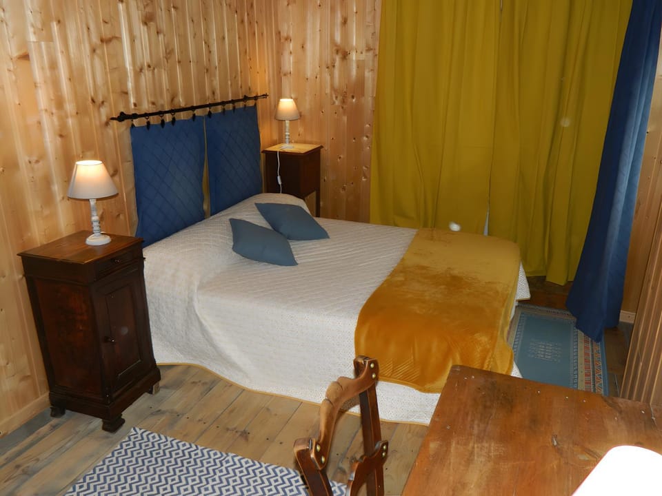 Living room, Bedroom