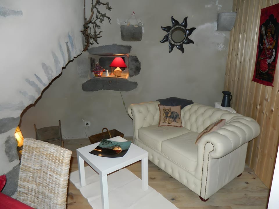 Property building, Living room