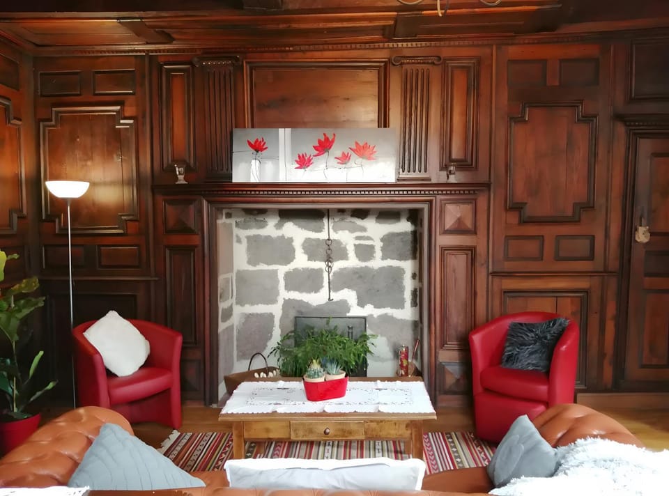 Property building, Living room