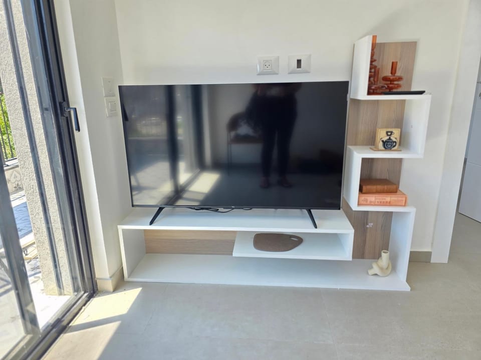Communal lounge/ TV room, TV and multimedia, Evening entertainment