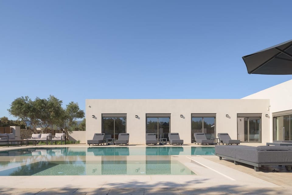 Property building, Pool view, Swimming pool