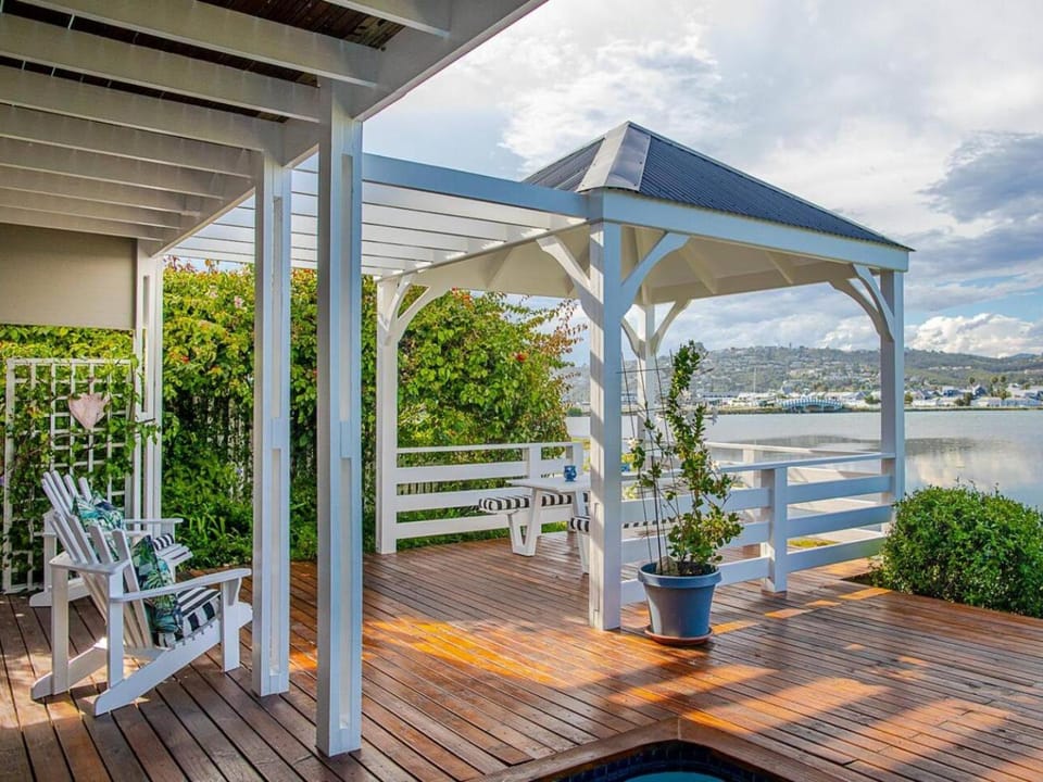 Patio, Day, Natural landscape, View (from property/room), Balcony/Terrace, Balcony/Terrace, Dining area, Lake view, Mountain view, Sea view