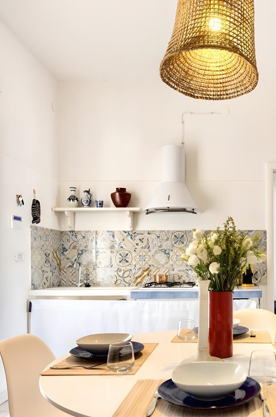 Property building, Kitchen or kitchenette, Living room