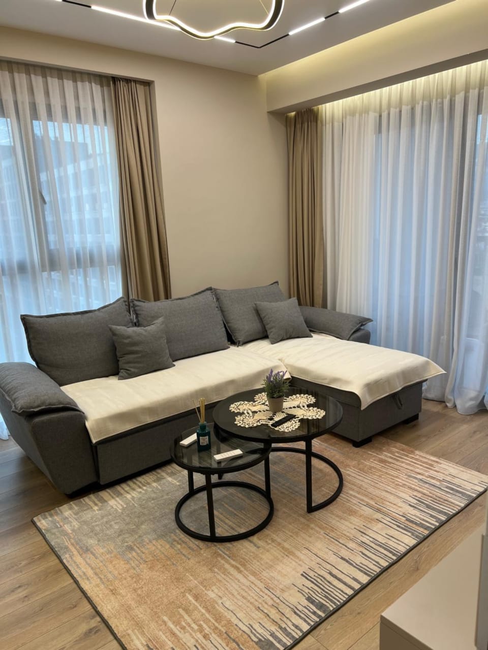 Living room, Seating area