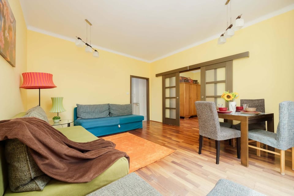 Living room, Photo of the whole room, Seating area