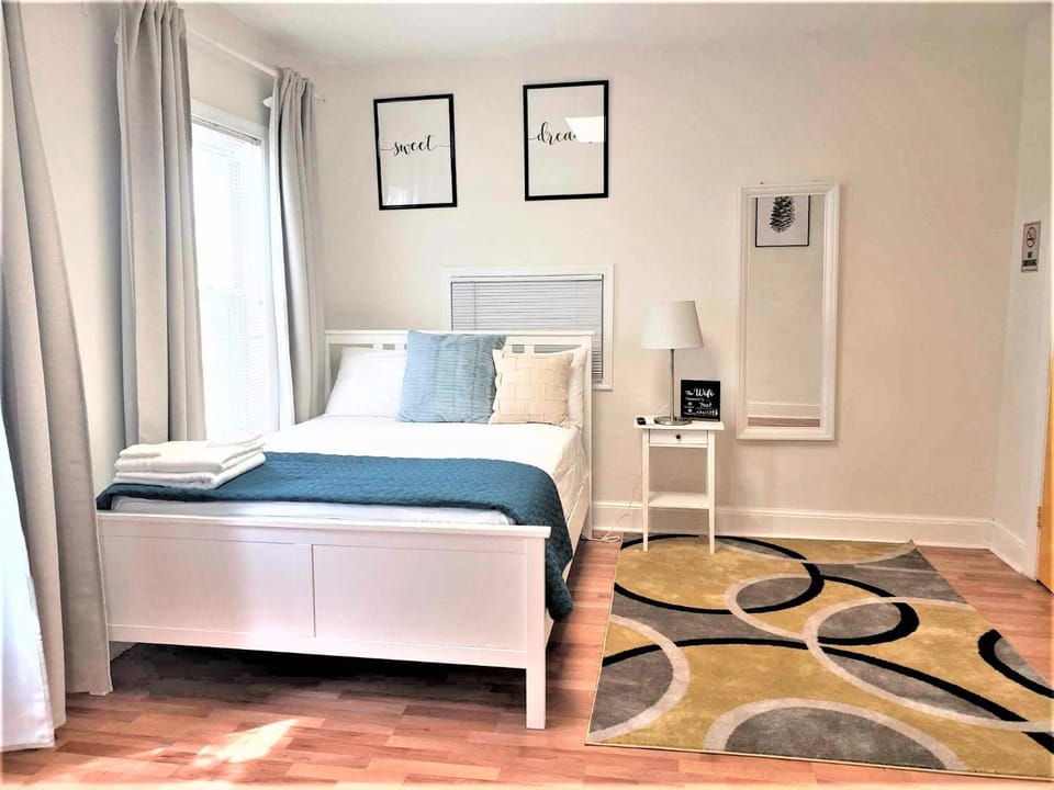Inviting Private Room in Washington DC Bed and Breakfast in Silver Spring