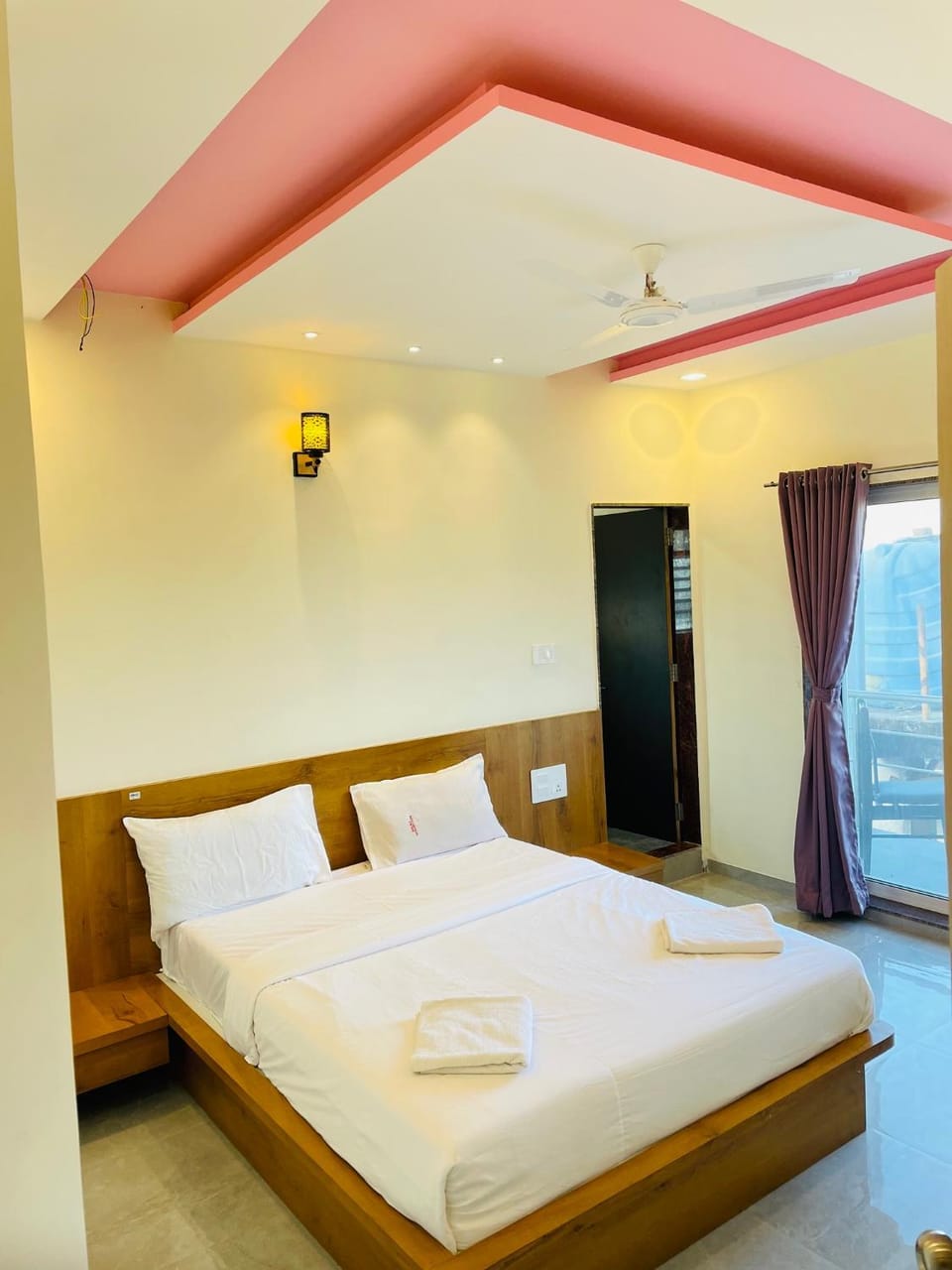 J palace Villa in Mahabaleshwar