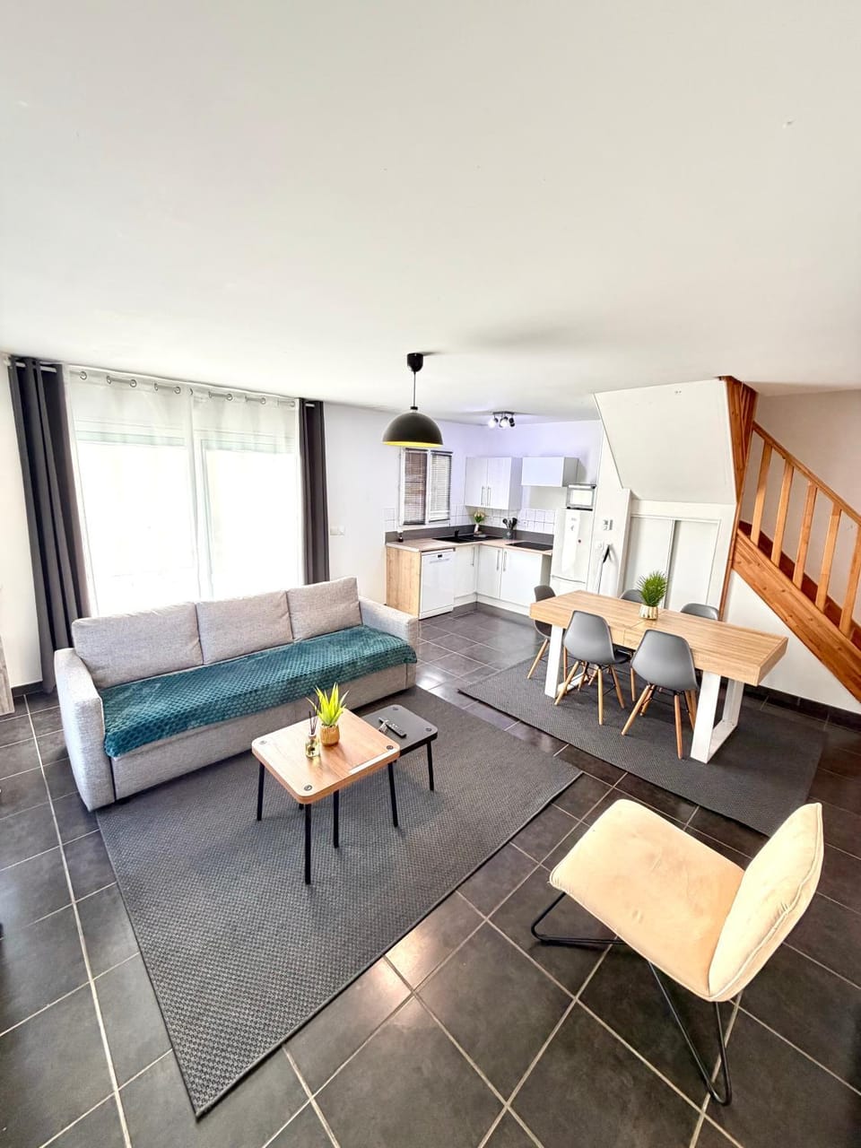 Maison entiere jacuzzi reception ouverte 7 7j et 24 24h House in Nouvelle-Aquitaine