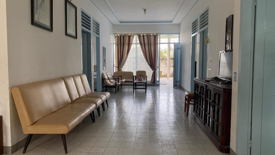 Homestay dr Zubir House in West Sumatra, Indonesia