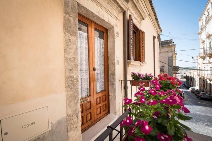 La Poetessa home House in Noto