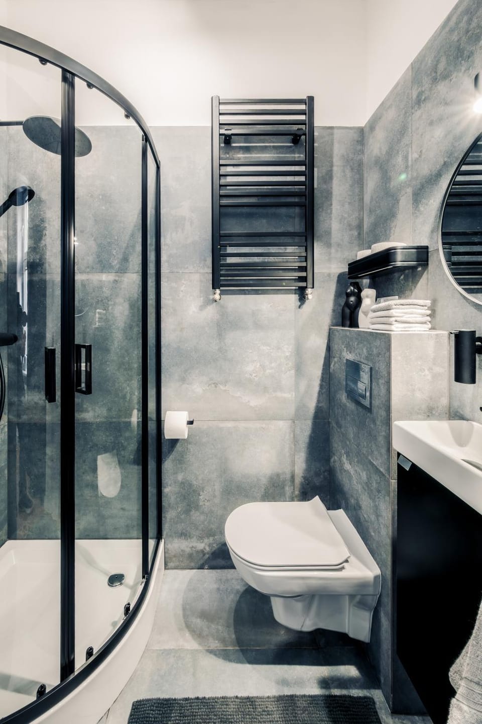 Shower, Toilet, Bathroom, towels