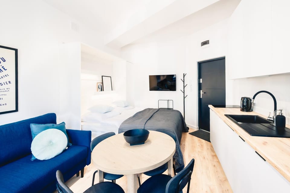 Bed, Kitchen or kitchenette, Living room, Photo of the whole room, Seating area, Evening entertainment, Bedroom