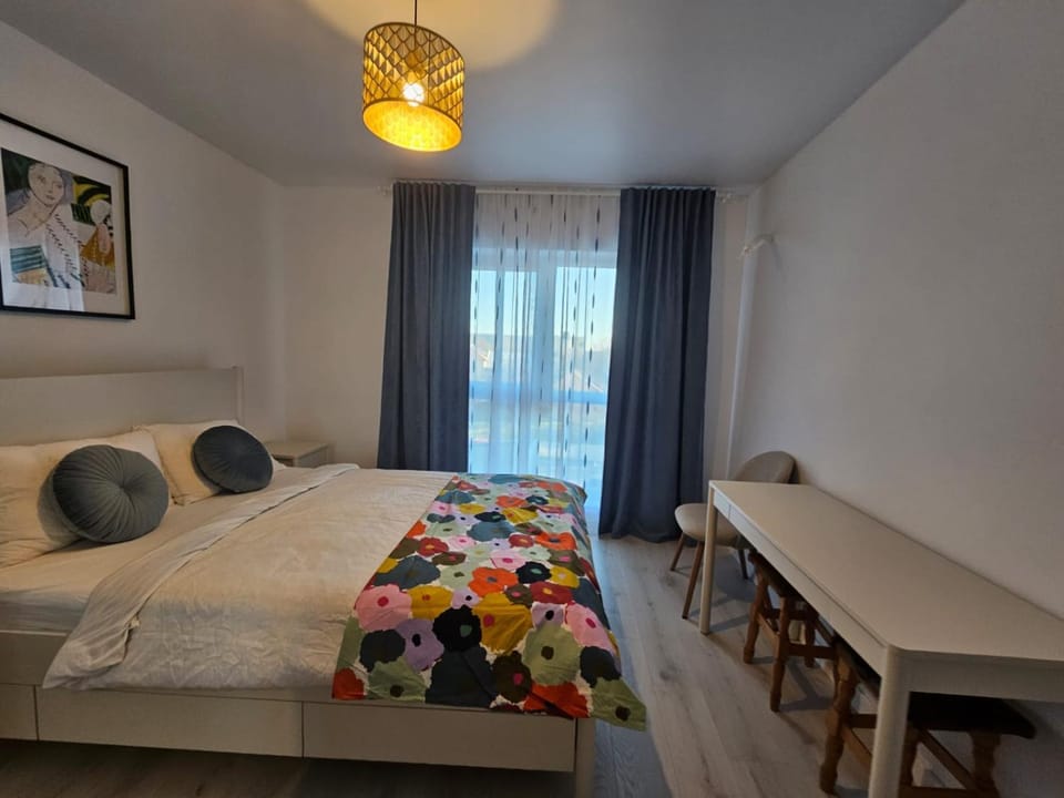 Apartament nou si modern lanaga metrou Apartment in Bucharest