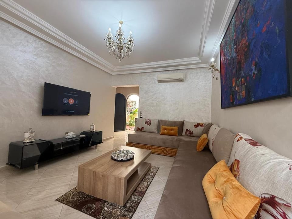 Living room, air conditioner